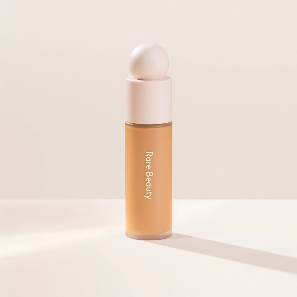 Rare Beauty liquid touch weightless foundation